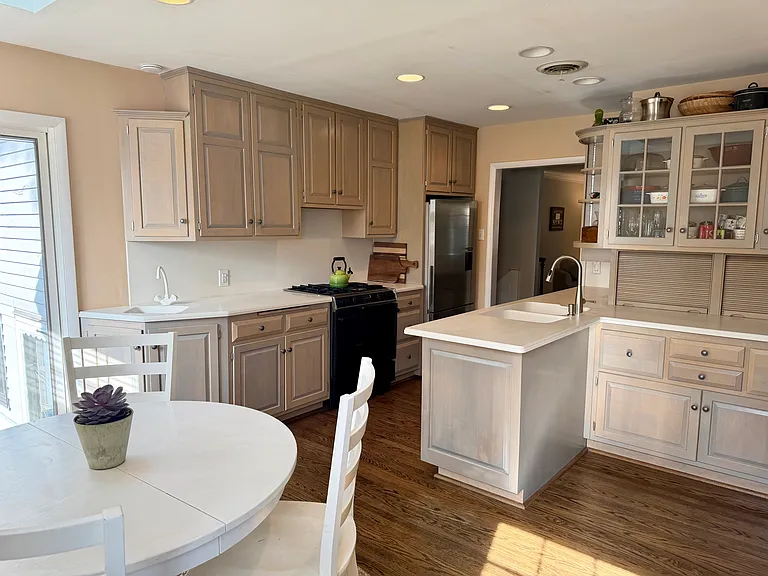 15 Plymwood Dr — Photo 7