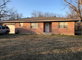 611 Austin St, Sanger, TX 76266
