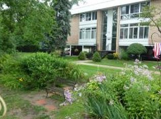 32100 Grand River Ave UNIT 103, Farmington, MI 48336