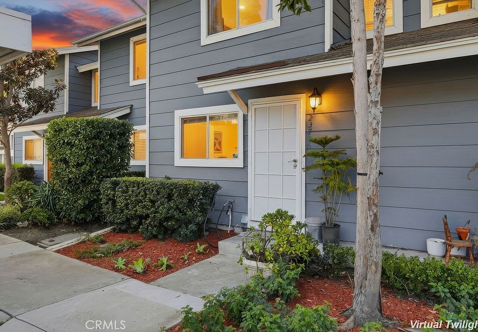 1st image of 23756 Bayside Ln