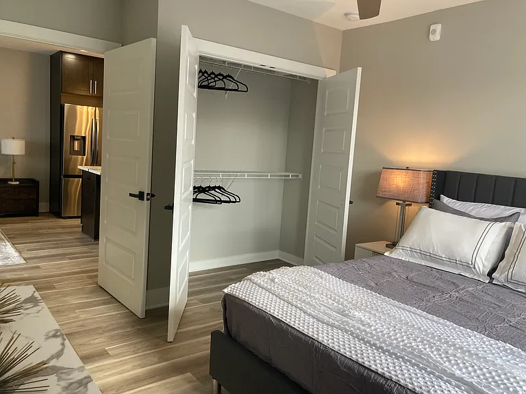 The Tucker Luxury Apartments — Photo 48