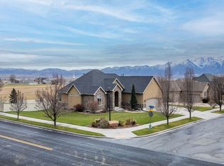294 E 875 S, Providence, UT 84332