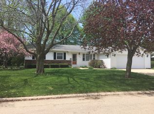 520 S 9th St, Princeton, IL 61356