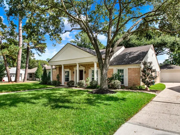 5315 Lawn Arbor Dr, Houston, TX 77066