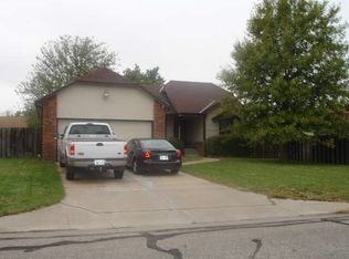 3933 N Sullivan Rd, Wichita, KS 67204