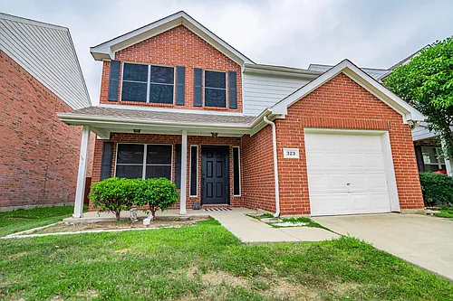 323 Celia Cir Photo 1