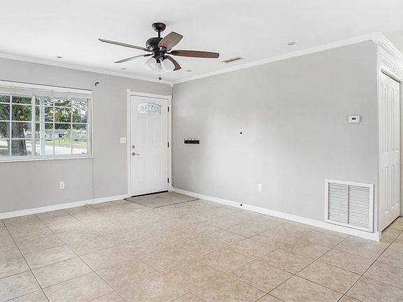 4th image of 1206 Edgerton Dr
