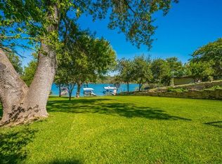 1303 Lake Shore Dr, Spicewood, TX 78669