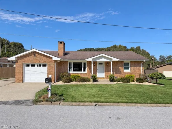 515 Orchid Dr, Martins Ferry, OH 43935