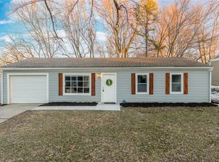 6413 E 150th St, Grandview, MO 64030