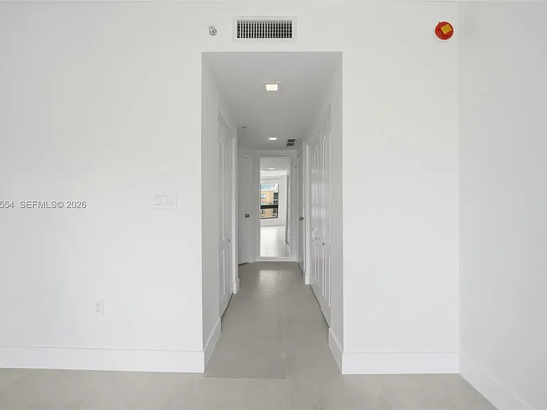 110 N Federal Hwy #1401 — Photo 19