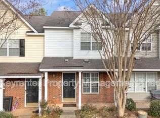 16 Raelans Cir, Greensboro, NC 27407