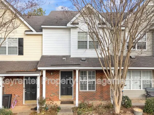 16 Raelans Cir, Greensboro, NC 27407