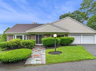 35 Parsons Dr, Swampscott, MA 01907