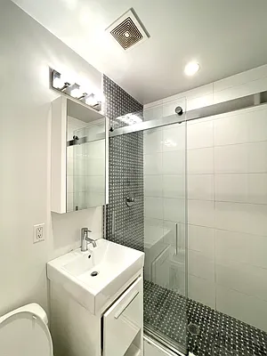 Rented by Living New York | media 26