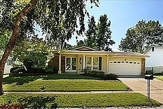 526 Blazedwood Dr photo 1