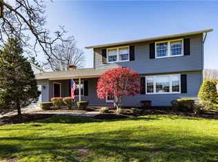 5837 Marlow Dr, East Syracuse, NY 13057