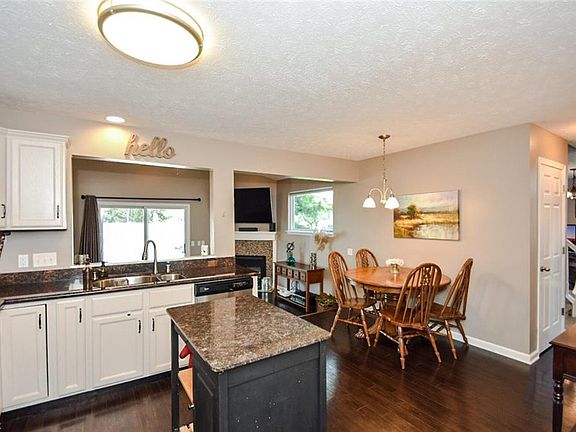 5th image of 3834 Dartford Ln