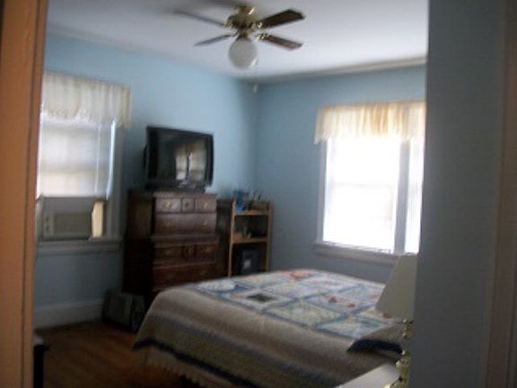 4th image of 504 Turner Ln