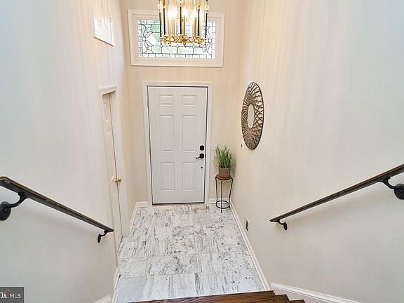 3rd image of 1415 McLean Mews Ct