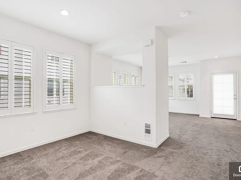 1604 Northshore Dr — Photo 13