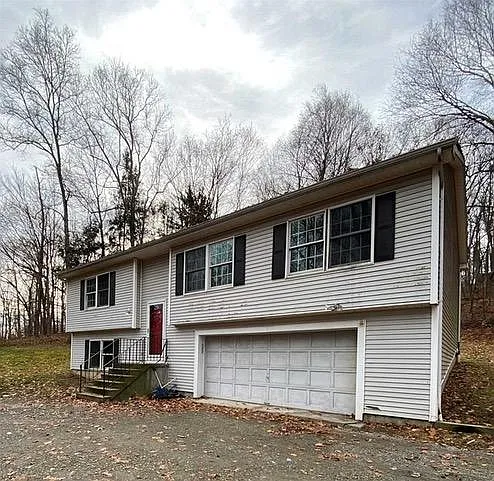 3 bed, 1978 sqft, $3,500 — Photo 2