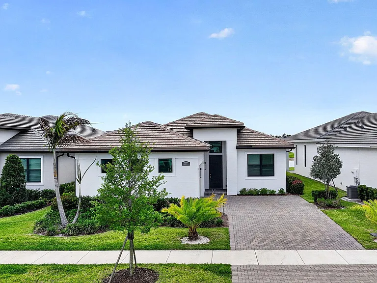 11344 SW Pietra Way — Photo 47