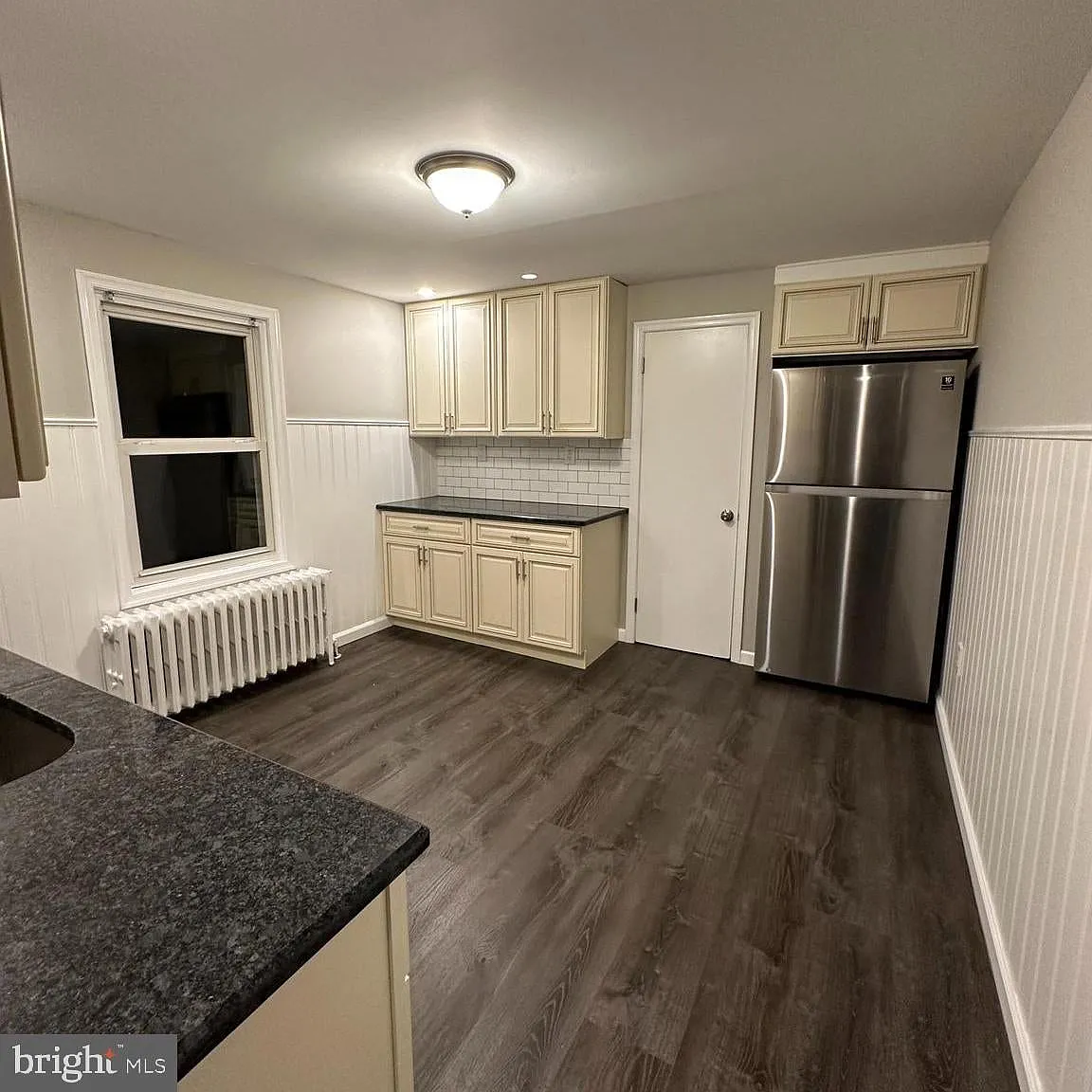 2 bed, 750 sqft, $2,250 — Photo 2