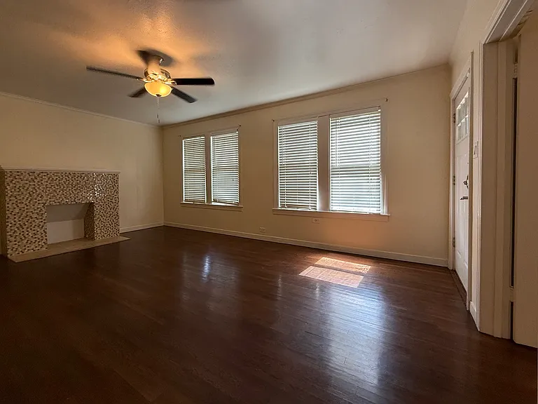 6711 Broadway St #6711 — Photo 6