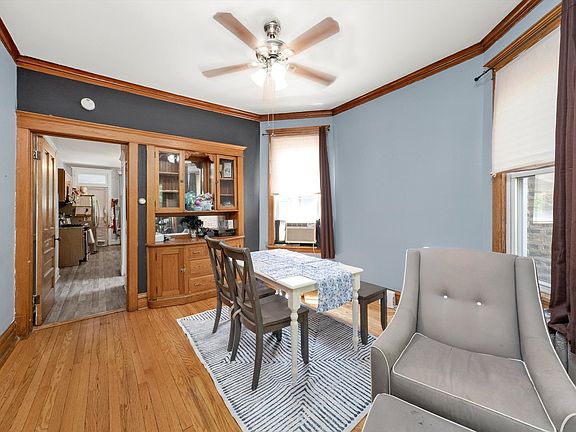 5th image of 2927 N Sacramento Ave