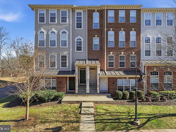 3rd image of 6066 Aster Haven Cir