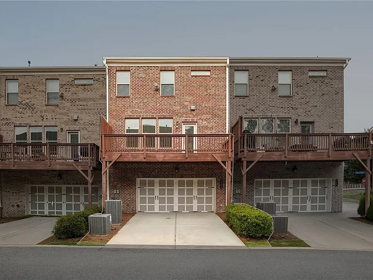 3461 Koyla Lndg — Photo 2
