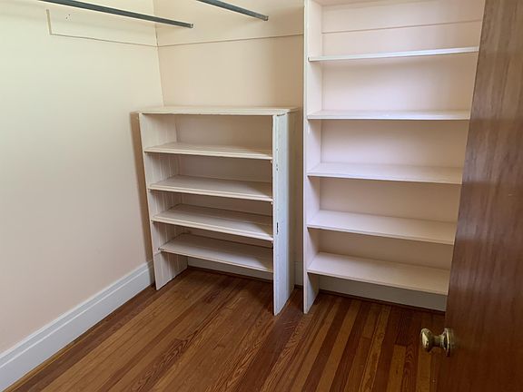 5th image of 227 Barnard St #1