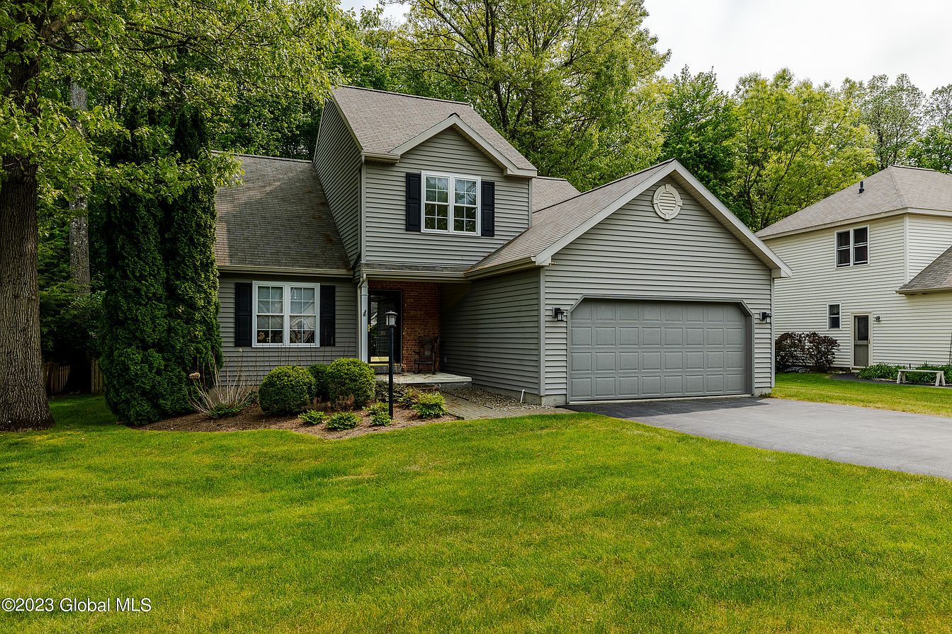 1st image of 20 Sundance Drive