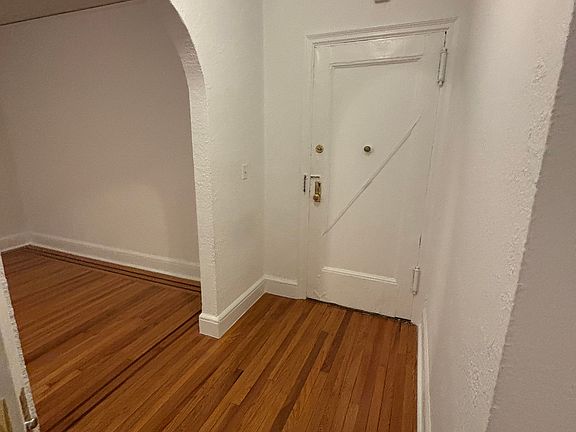 3rd image of 8 East Ave #1B