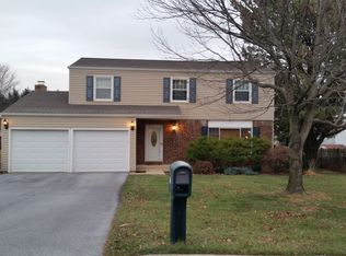 808 Blue Jay Rd, Harrisburg, PA 17111