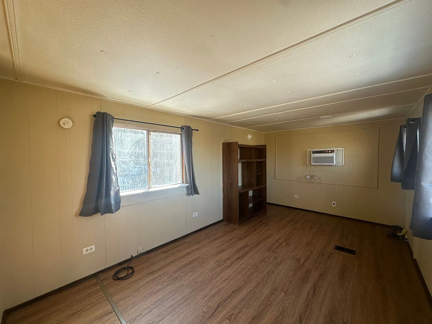 1 Bedroom 1 Bathroom Mobile Home located in Aztec, NM available to rent — Photo 3