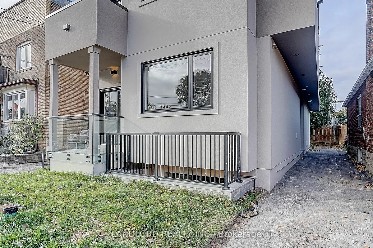Building Photo - 1344 Pape Ave #3