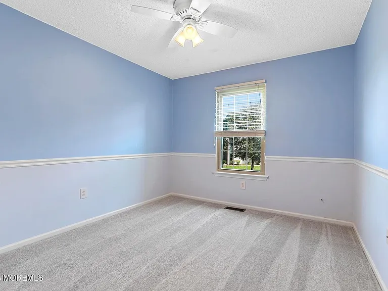 7 Stuart Dr #3 — Photo 14