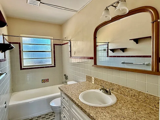2216 Mount Vernon St — Photo 11