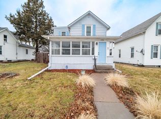 1703 10th St, Moline, IL 61265