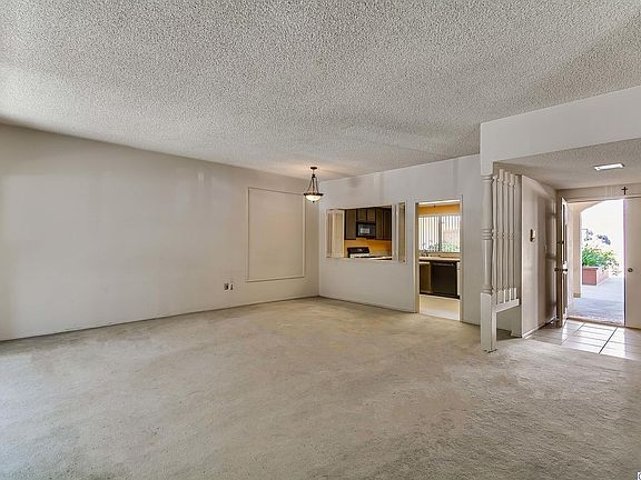 5th image of 221 E Lexington Dr APT 107