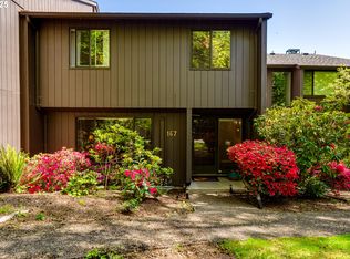 167 Westbrook Way, Eugene, OR 97405