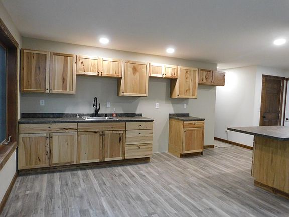 5th image of 724 McKinley St #S