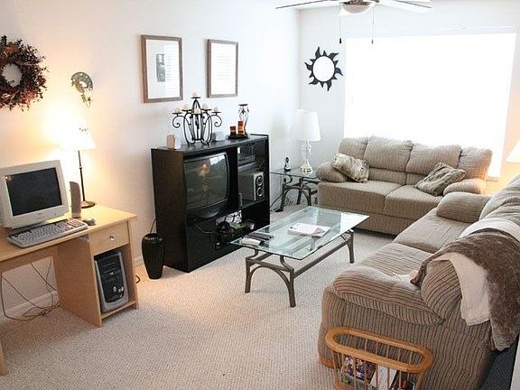 5th image of 726 Horseshoe Falls Dr