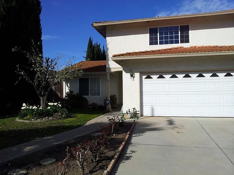 773 Dailey Ave — Photo 1