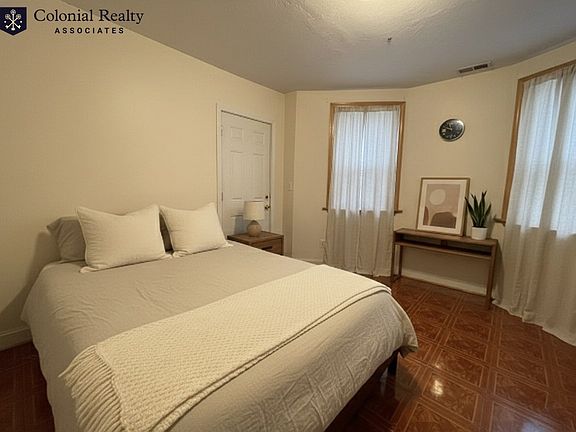 2nd image of 189 Winthrop Rd #11