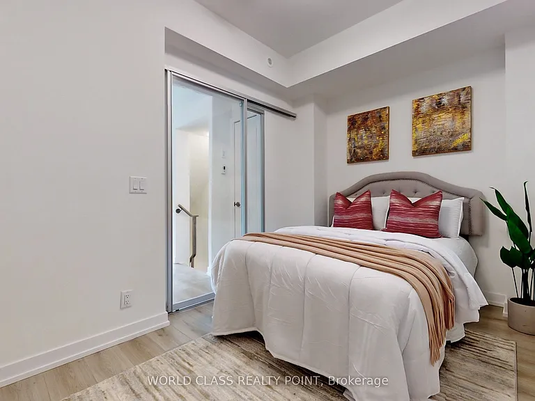 260 Finch Ave E #Townhouse 3 — Photo 16