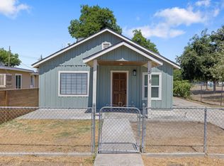 416 N D St, Tulare, CA 93274