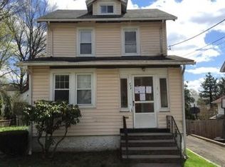 538 Kenwood Pl, Teaneck, NJ 07666